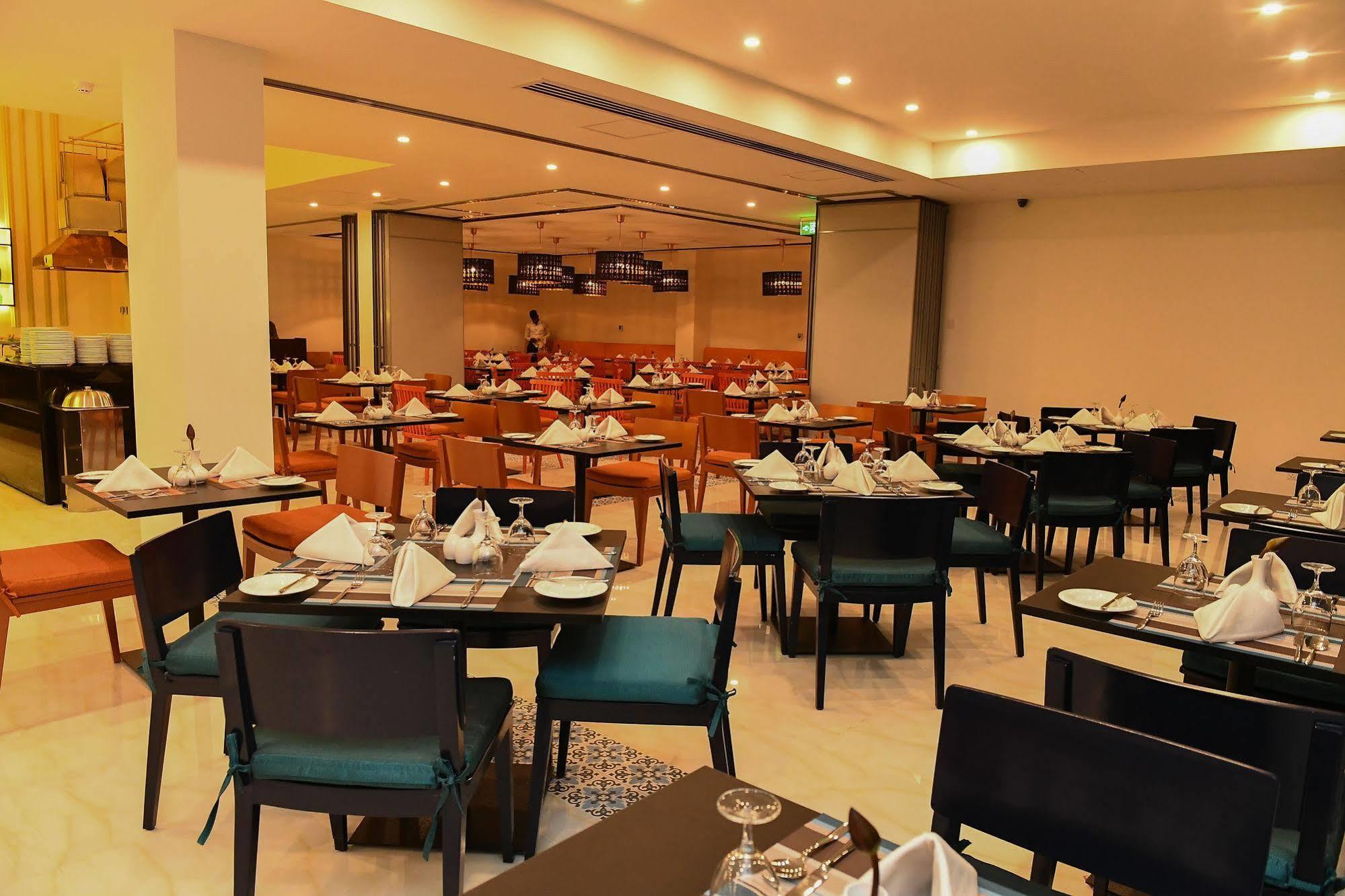 Anarva Hotel & Spa Dehiwala-Mont Lavinia Extérieur photo